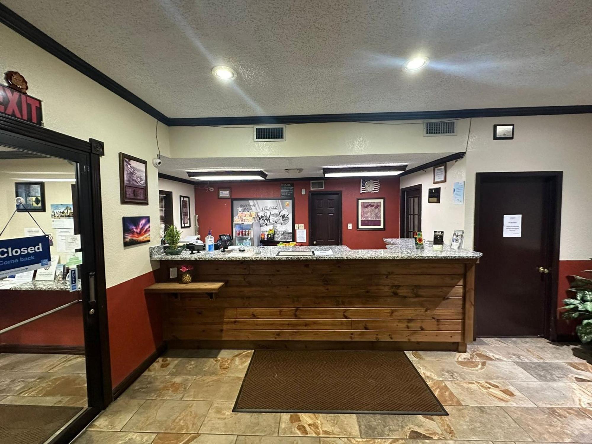 Super 8 By Wyndham Athens Tx Hotell Exteriör bild